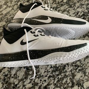 Paul George Basketball shoes men’s